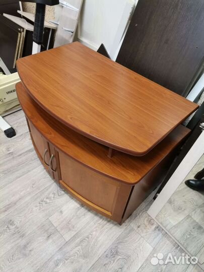 Тумба под телевизор