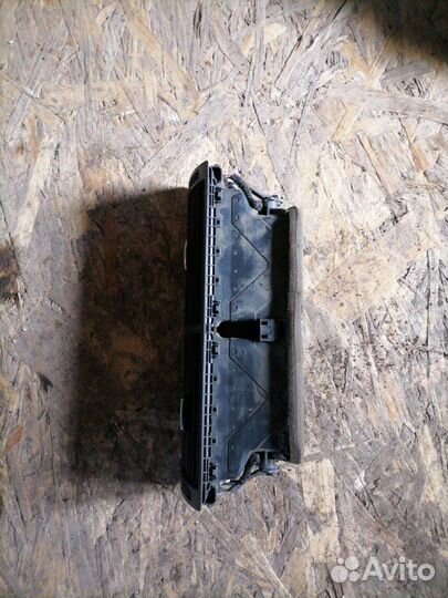 Дефлектор воздуховода Audi A4 B7 ALZ 2006