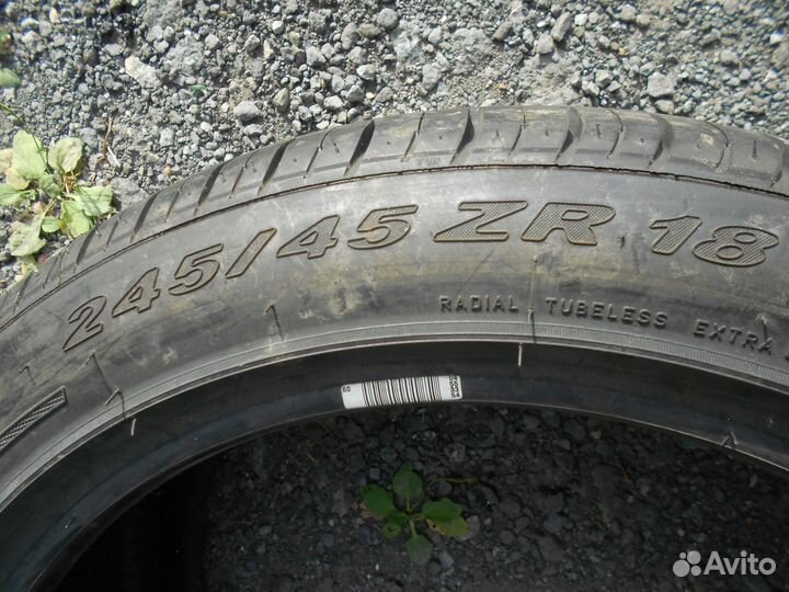 Pirelli P Zero Rosso 235/50 R19