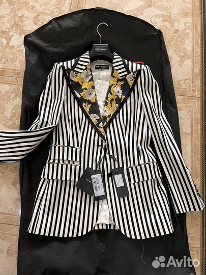 Продаю пиджак Dolce&Gabbana