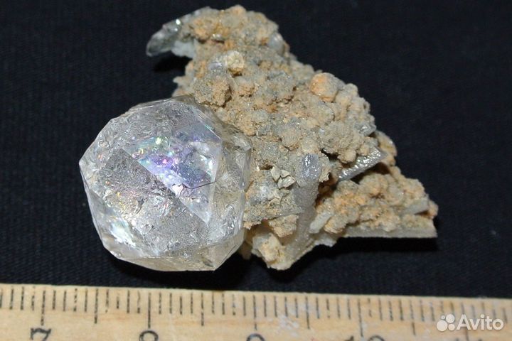 Оптический флюорит, кварц, сидерит. Лот №1068