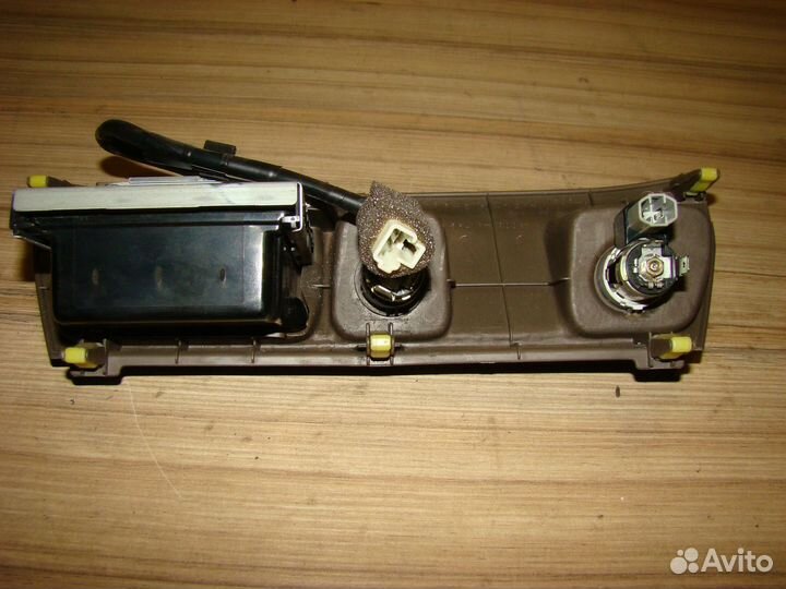 Пепельница беж, до рестайл Toyota land cruiser 100