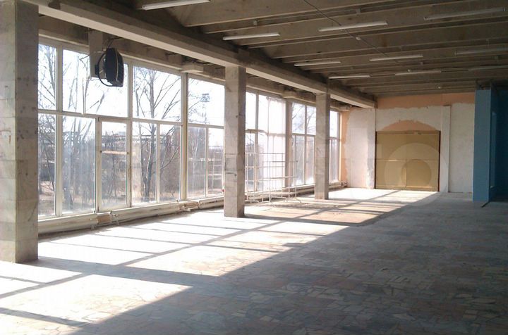 Помещение свободного назначения, 425 м²