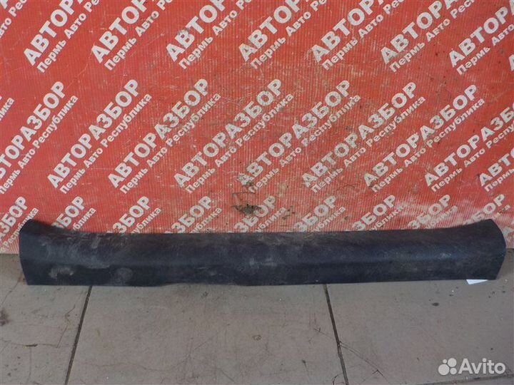 Накладка порога передняя левая Toyota Corolla