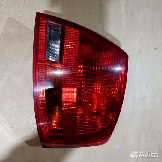 Фонарь задний Audi A4