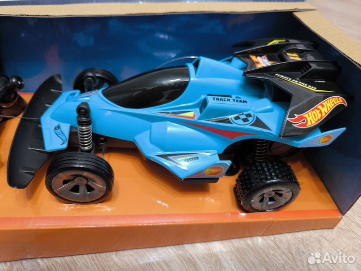 Машинка багги на радиоуправлении hot wheels новая