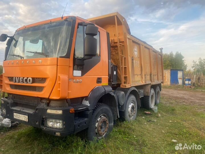 IVECO Trakker 420, 2012