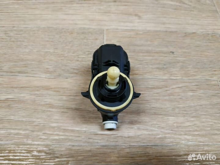 Корректор фары LADA Vesta, XRay