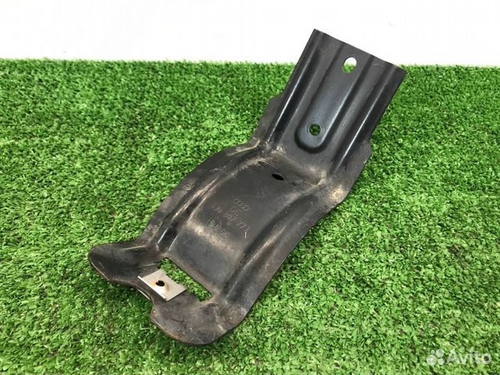 Кронштейн бампера задний Audi Tt 8J BUB 2007