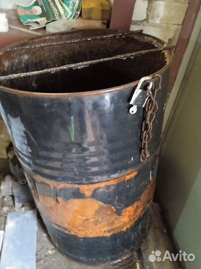 Бочка 200 литров металлическая