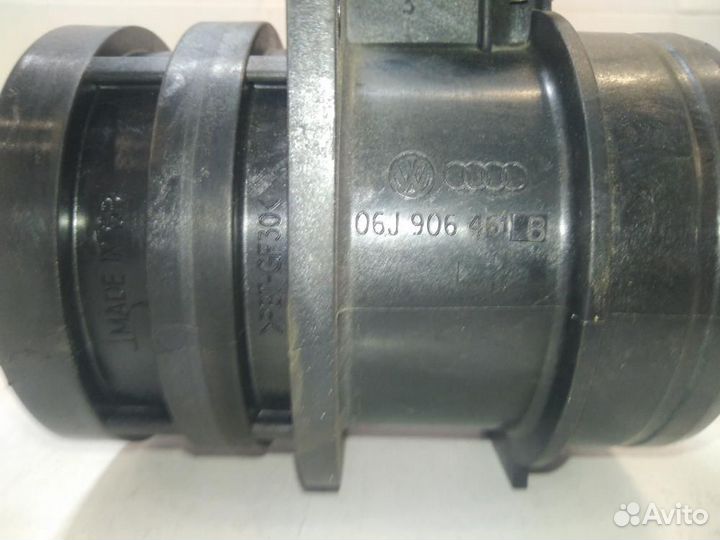 Датчик расхода воздуха дмрв Volkswagen Scirocco 3