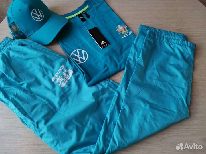 Экипировка волонтёра Евро2020