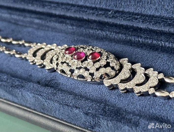 Золотой браслет с бриллиантами и рубинами