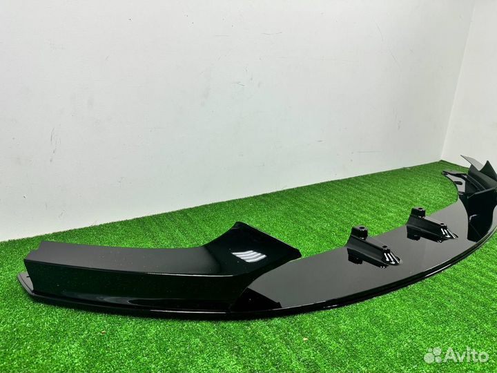 Сплиттер переднего бампера глянец BMW F22 F23