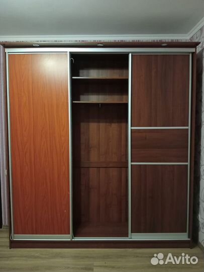 Шкаф купе с зеркалом бу