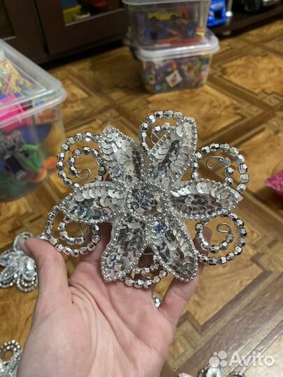 Украшения из бисера