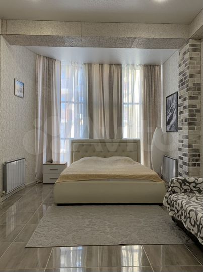 3-к. квартира, 82 м², 2/10 эт.