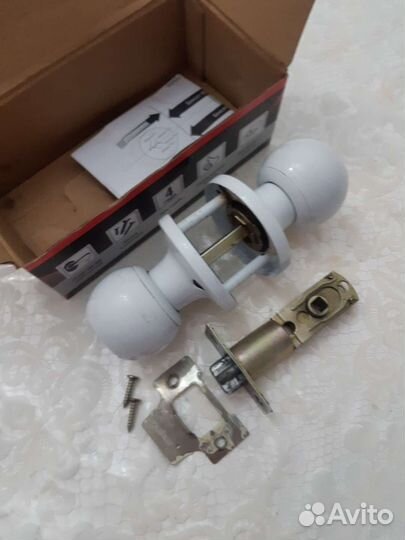 Комплект дверных ручек