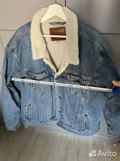 Джинсовая куртка levis