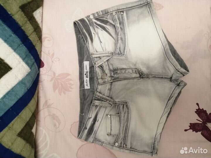 Джинсовые шорты