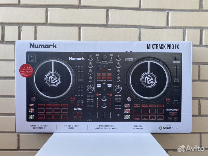 Numark Mixtrack Pro FX