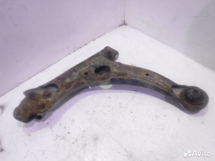 Рычаг передний правый нижний 19184389
