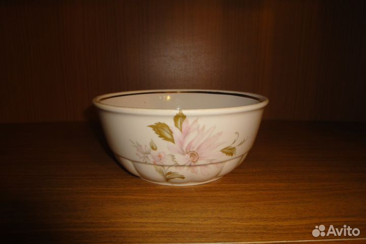 Сервиз столовый (фарфор)