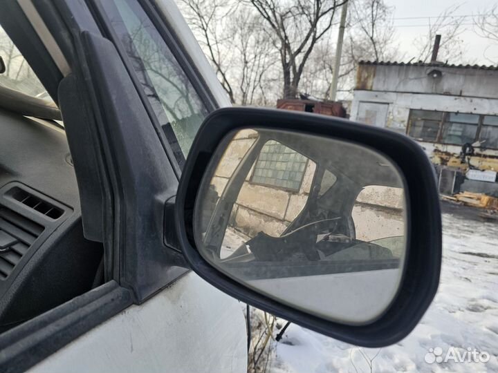 Зеркало правое toyota corolla spacio NZE121