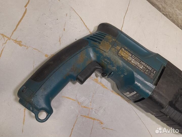 Перфоратор Makita HR 2450 не рабочий