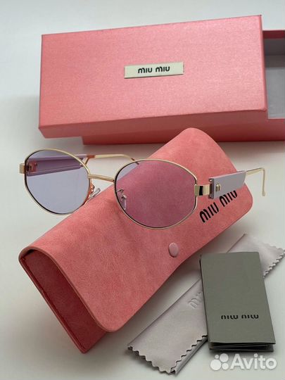 Солнцезащитные очки miu miu