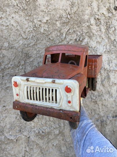 Игрушечные машинки СССР