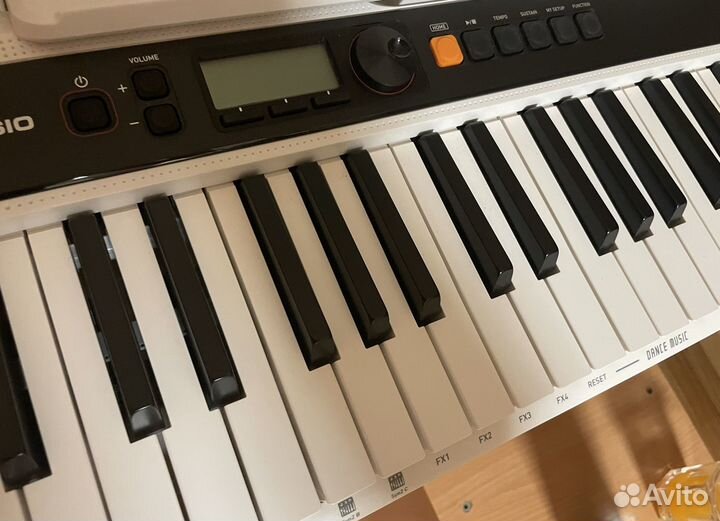 Синтезатор casio CT-S200WE