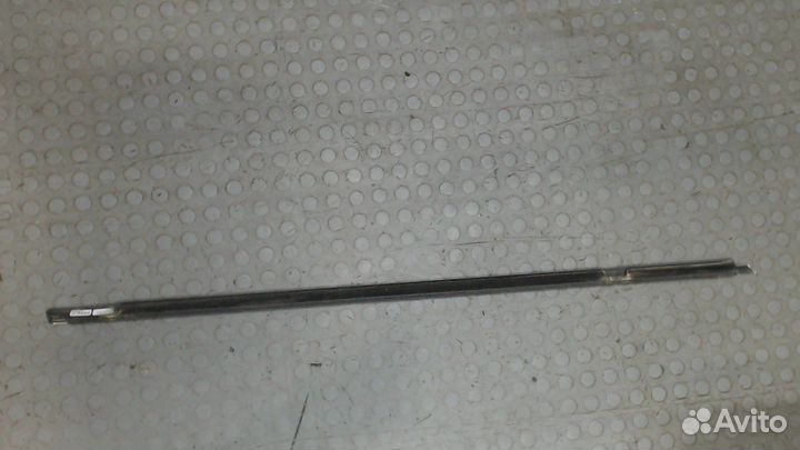 Молдинг стекла Volkswagen Touareg, 2011