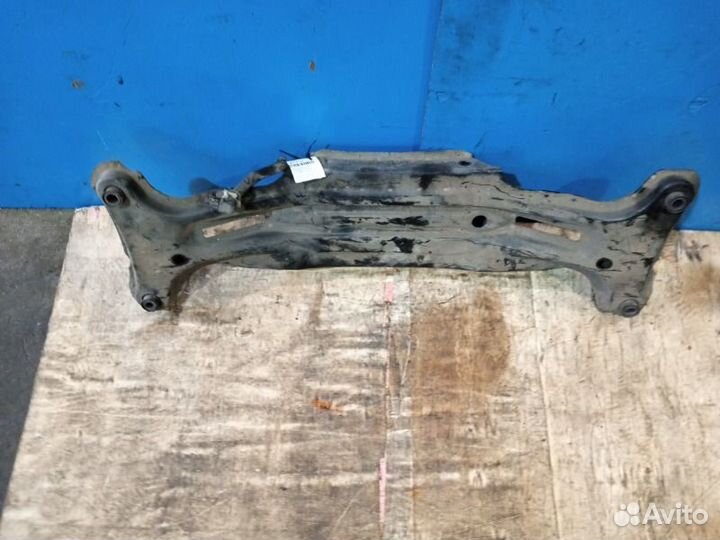 Подрамник задний Toyota Camry V30 2000-2005