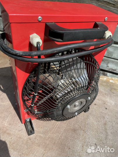 Теплова пушка электрическая