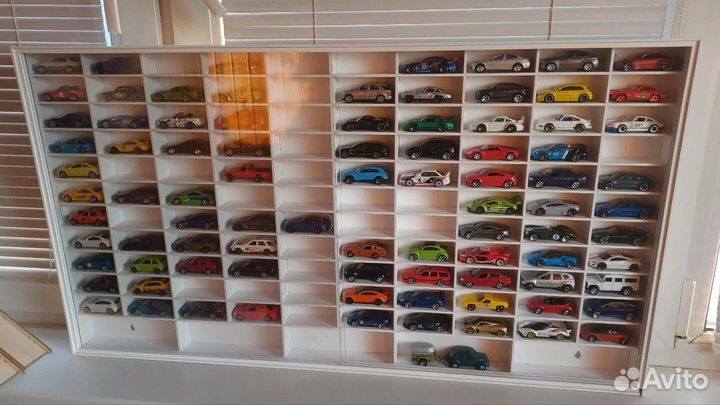 Полка для машинок hot wheels 110+5 с покраской