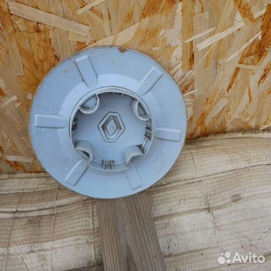 Колпаки на renault