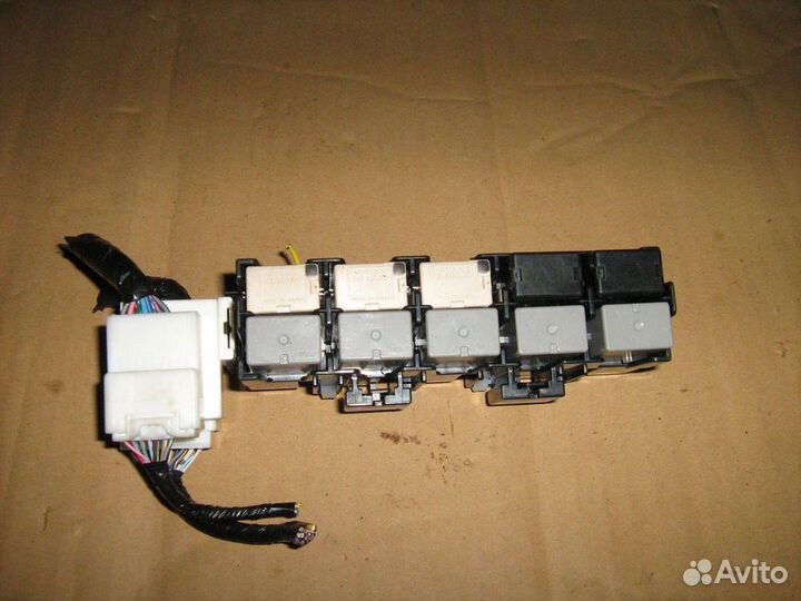 Блок реле forester 2016 (Электрооборудование, Блок