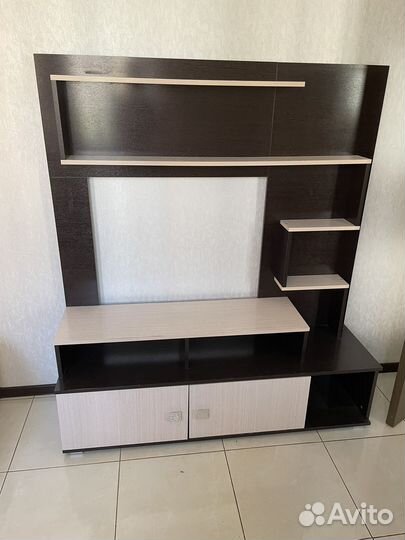 Подставка под телевизор