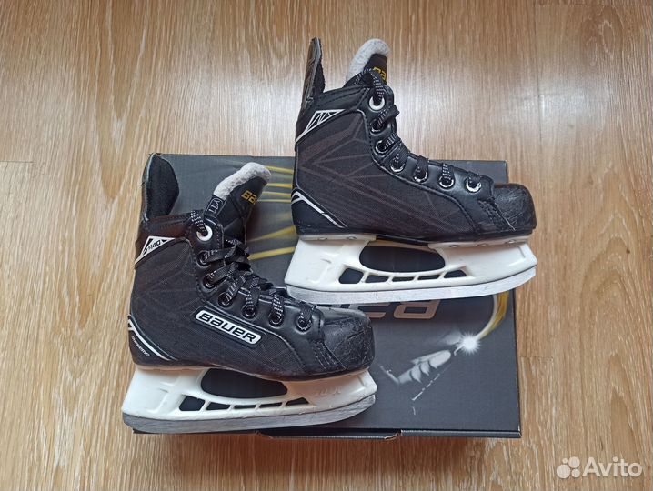 Детские хоккейные коньки Bauer S140 разм. YTH 11 R