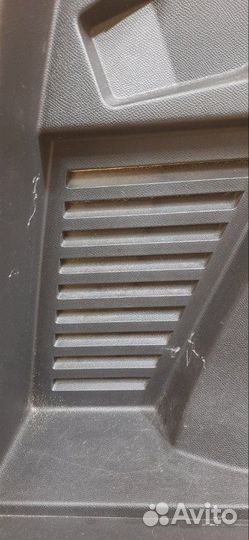 Обшивка багажника Peugeot 5008 2.0 дизель 2018