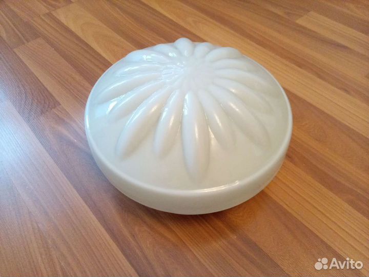 Светильник стеклянный круглый