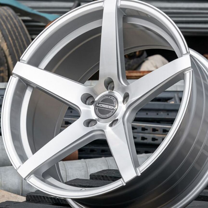 Литые диски Vossen VPS-303 9×R19 5×114.3