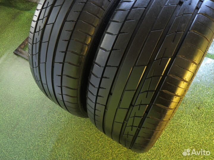 Accelera Iota ST68 285/35 R22