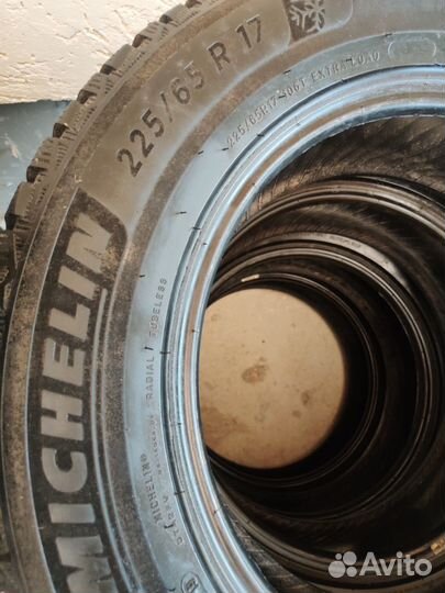 Michelin X-Ice North 4 SUV 225/65 R17 106T