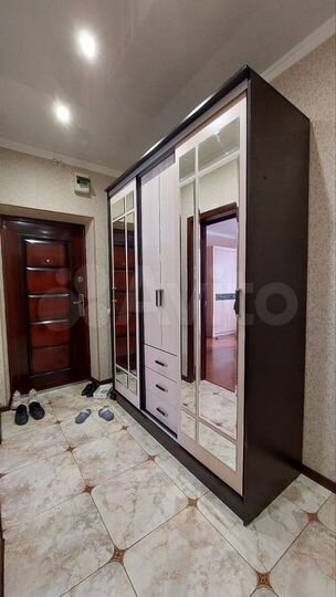 2-к. квартира, 55 м², 1/12 эт.