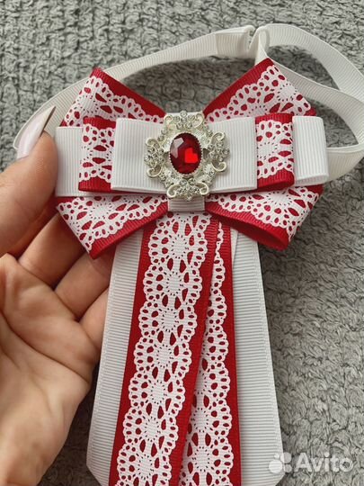 Брошь галстук для девочки