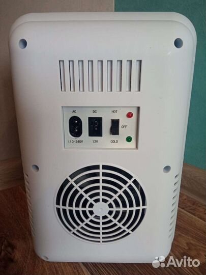 Холодильник автомобильный 12/220В