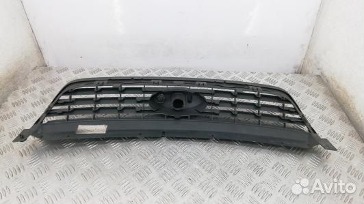 Решетка радиатора ford C-MAX 1 (CNI19QF01)