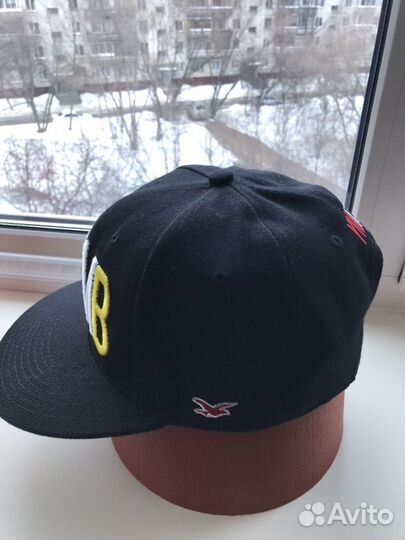 Кепка снэпбэк